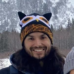 Meet your Posher, Carlos